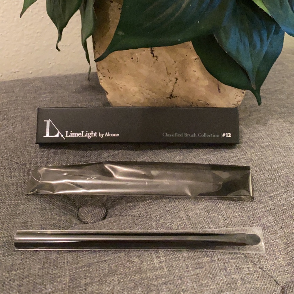 LimeLight by Alcone #12 Lip Brush